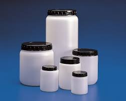 Κυλινδρικά βάζα με ραβδωτό καπάκι (Cylindrical Jars)