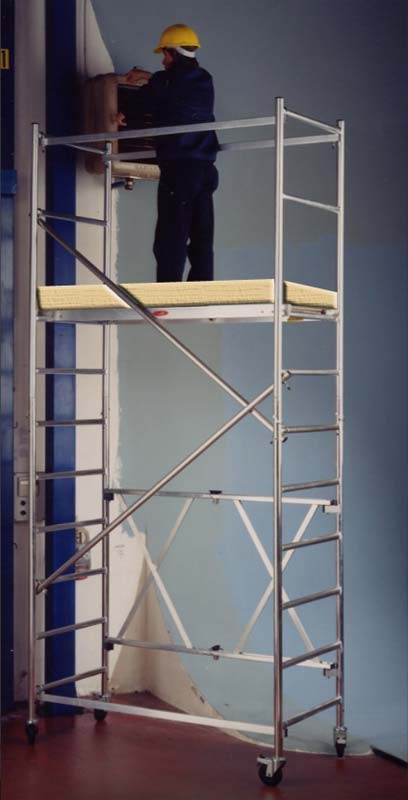 Profal ROLLER – Πτυσσόμενη σκαλωσιά αλουμινίου EN 1004 (Folding Aluminium Scaffold)